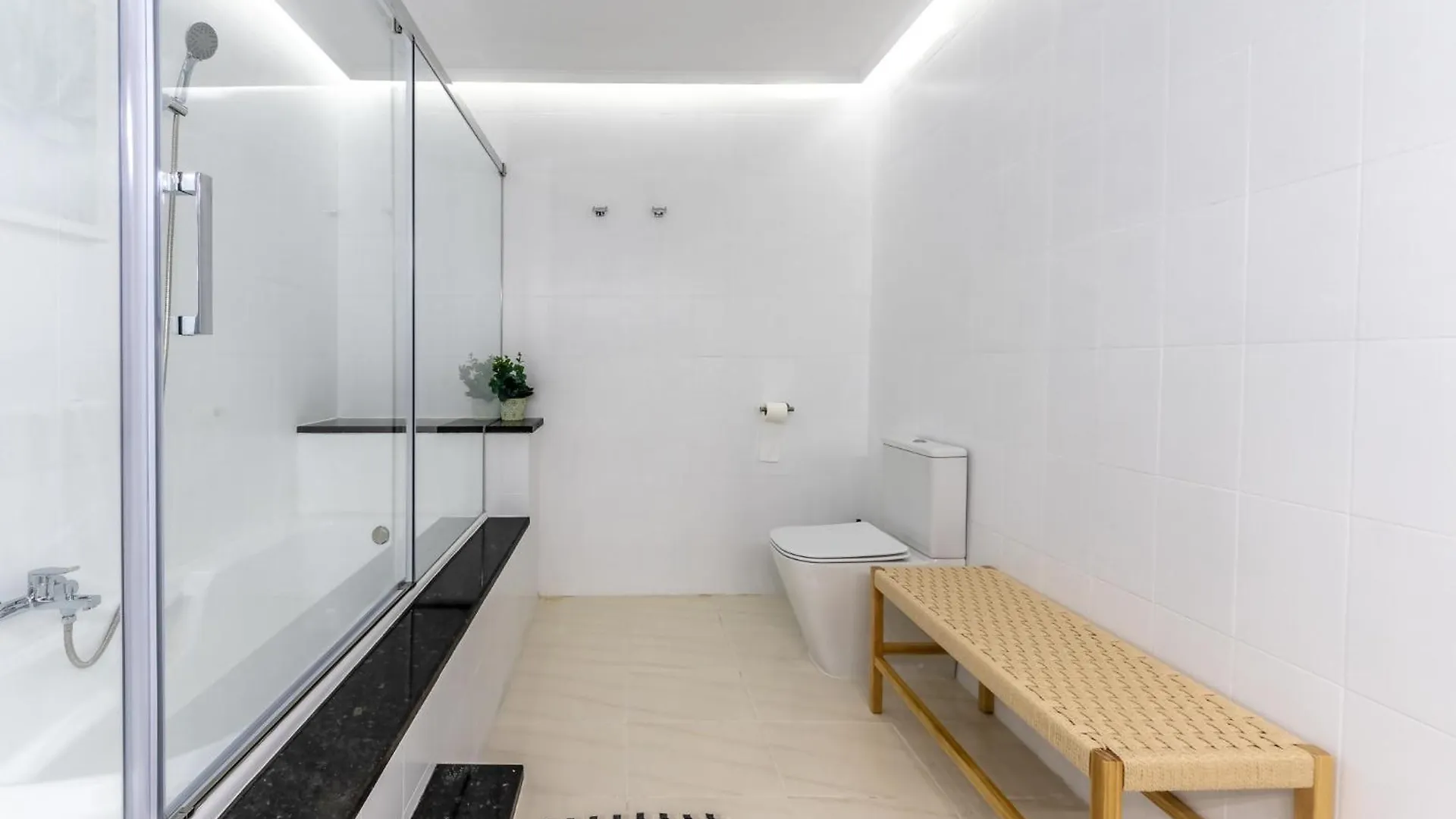 Appartamento Charming 4 Double Bed Steps From The Old Town Bilbao