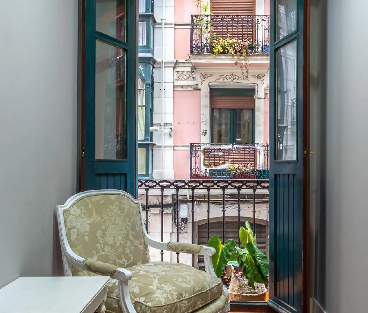 Appartamento Charming 4 Double Bed Steps From The Old Town Bilbao