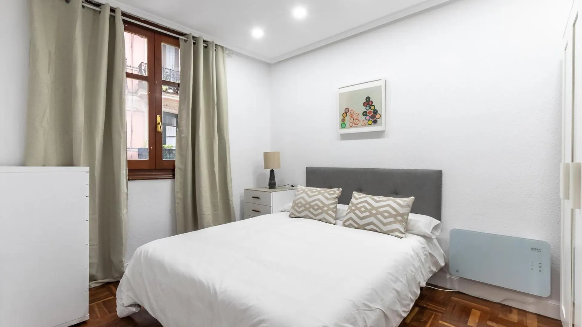 Appartamento Charming 4 Double Bed Steps From The Old Town Bilbao