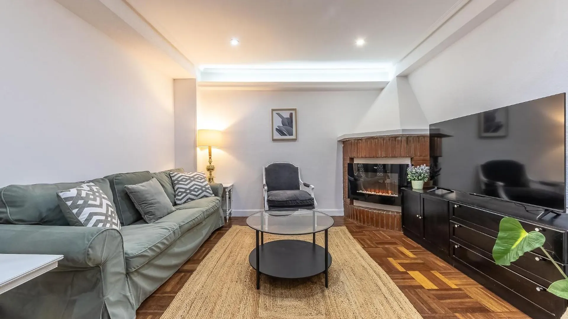 Charming 4 Double Bed Steps From The Old Town Apartment Bilbao